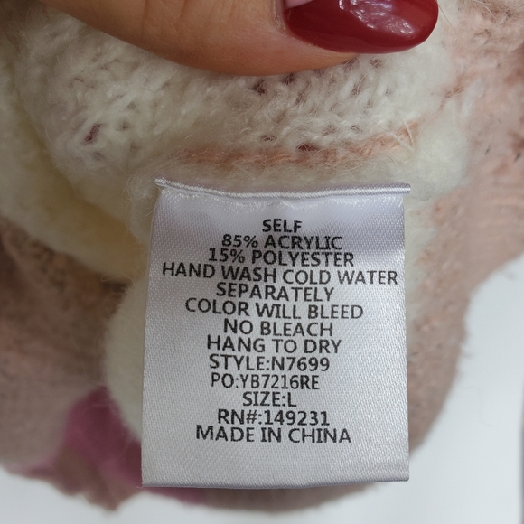 URBAN Outfit.  Colorblock Oversized Plush Sweater Sz Large EUC! - Picture 7 of 14